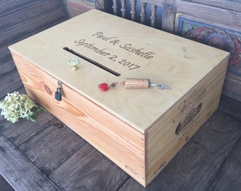 Wine Crate Wedding Card Box, French Wine Crate Storage Box, Personalized wine crate, Wedding Card Holder  with Slot , Lock and Key