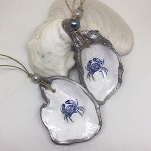 Oyster Shell ornament, Blue Crab, Beach décor, Coastal Christmas, Personalized, Decoupaged Shell, Silver leaf, Maryland gift, Crustaceancore