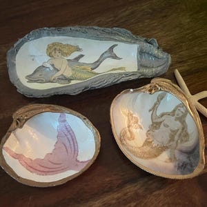 Prato de anel de concha de ostra e amêijoa sereia, concha dourada, golfinho, porta-joias decoupage, decoração de praia costeira, bugiganga, presente de dia das mães