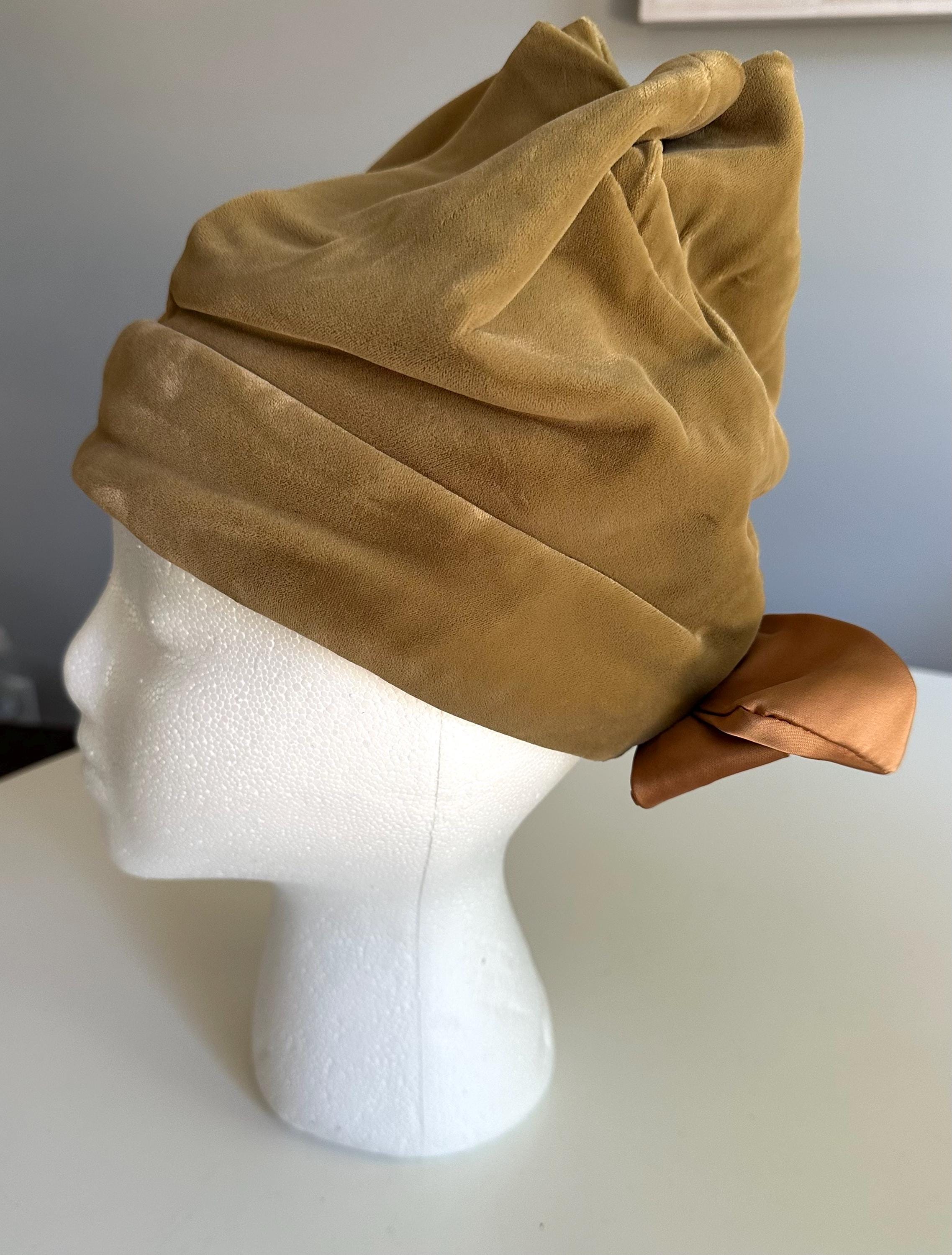 Vintage Womens Velvet Cloche Hat W/ Satin Bow Union Made USA  display picture 1