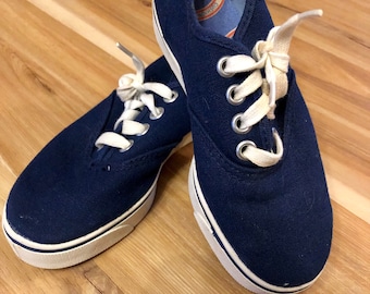 Vintage JETS Child size 11 Sneakers, Retro Navy Kids Shoes