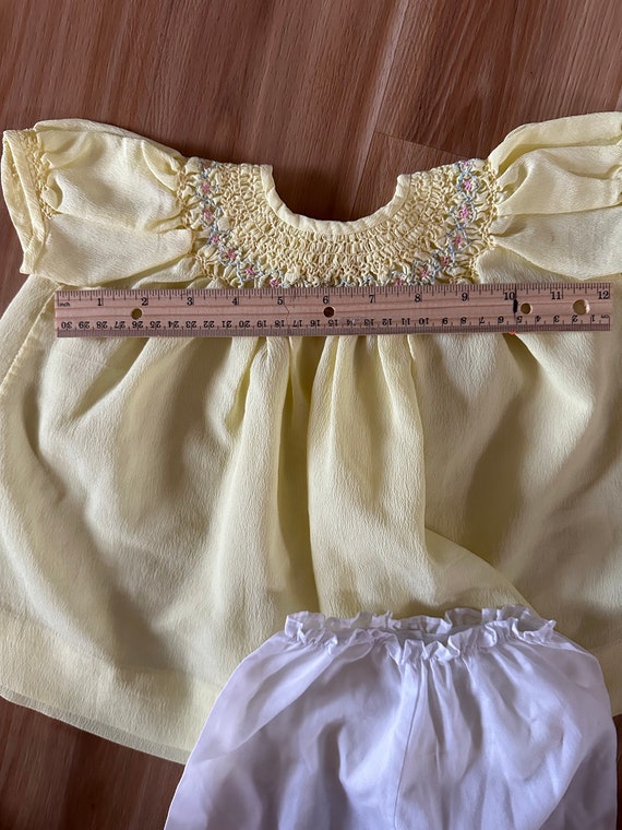 Vintage 9-12 months Smocked Yellow Dress with Foo… - image 9