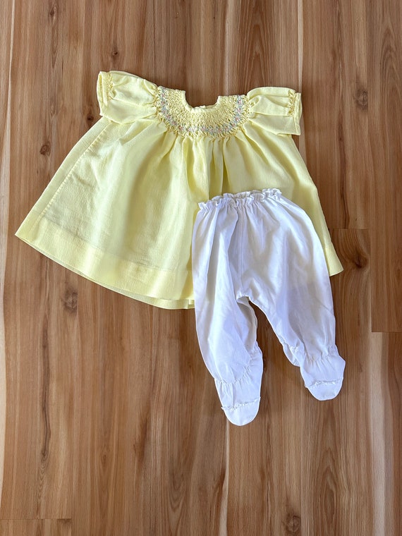 Vintage 9-12 months Smocked Yellow Dress with Foo… - image 1