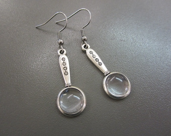 Tiny Magnifying Glass Earrings, Magnifying Glasses Earrings, Opticians Earrings, Optical Earrings, Novelty Earrings, Detective Earrings,