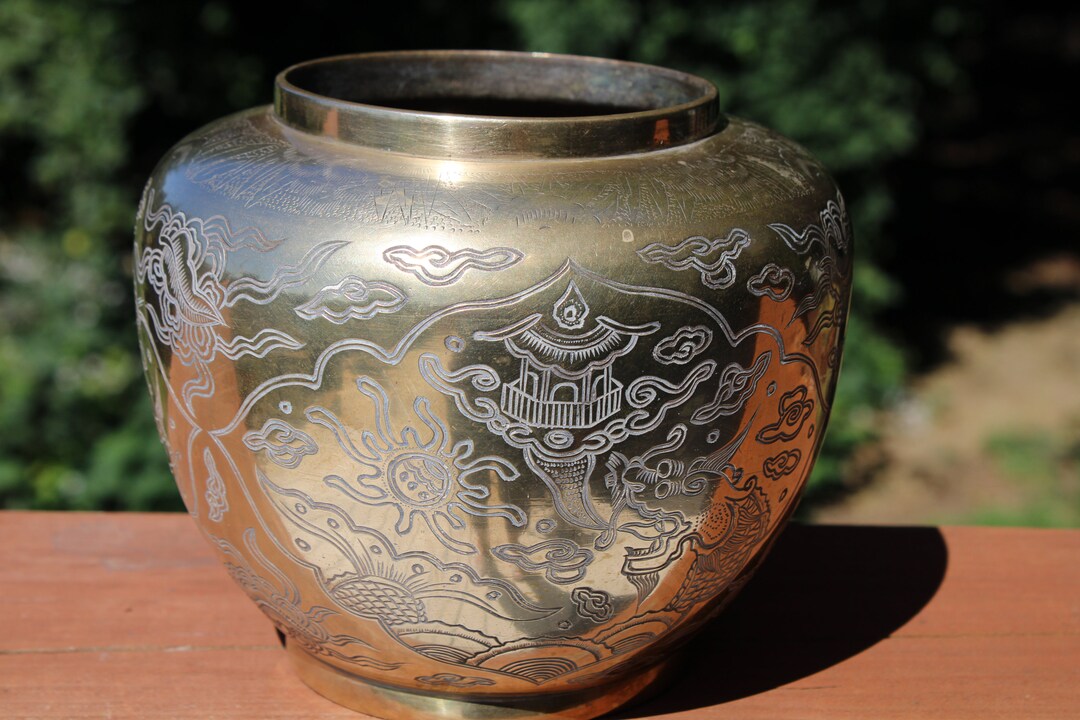 Antique Heavy Chinese Brass Vase With Heavy Dragon Relief Base Etsy