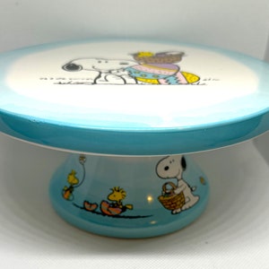 Peanuts Snoopy Woodstock Easter 7 Cake Dessert Stand Pedestal 2022 NEW Unused Adorable image 2