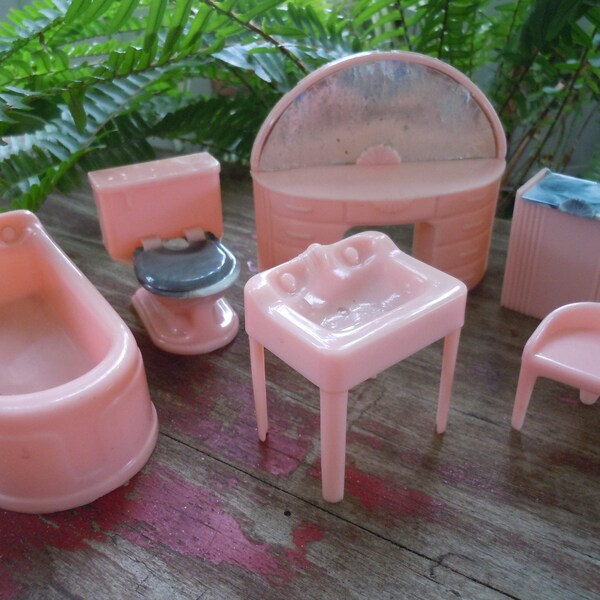 Plasco Bathroom Set Pink Toilet Bath Tub MakeUp Table and Chair Hamper Doll House Miniature Plastic Diorama