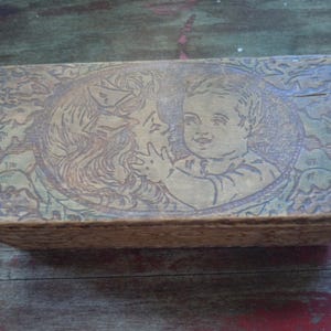 Pyrography Box Mother and Child Wooden Box Burnt Wood Box, Nevin Box, Hankie Box, Jewelry Box