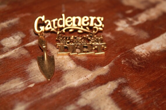 Gardeners Know the Dirt Brooch Vintage Danecraft … - image 3