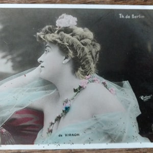 De Viragh actress dancer photo postcard carte postale colored Berlin unused