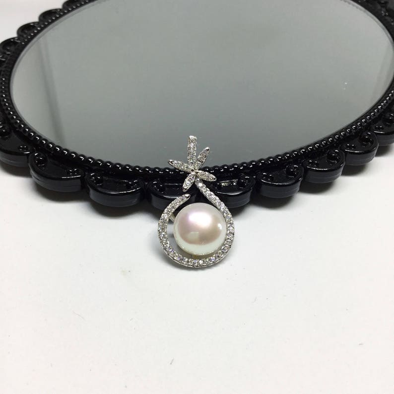 AAA9-10MM White Color Freshwater Pearl Pendant Pearl Pendant Blest Jewellery Cubic Zirconia With 925 Silver,18 Inches 925 Silver Chain\u00a0