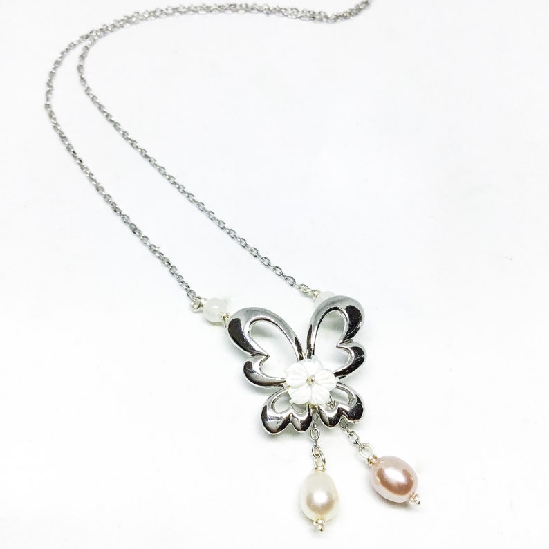 Blest Jewellery-Pink Mother of Pearl Flower Pendant 925 Sterling Silver