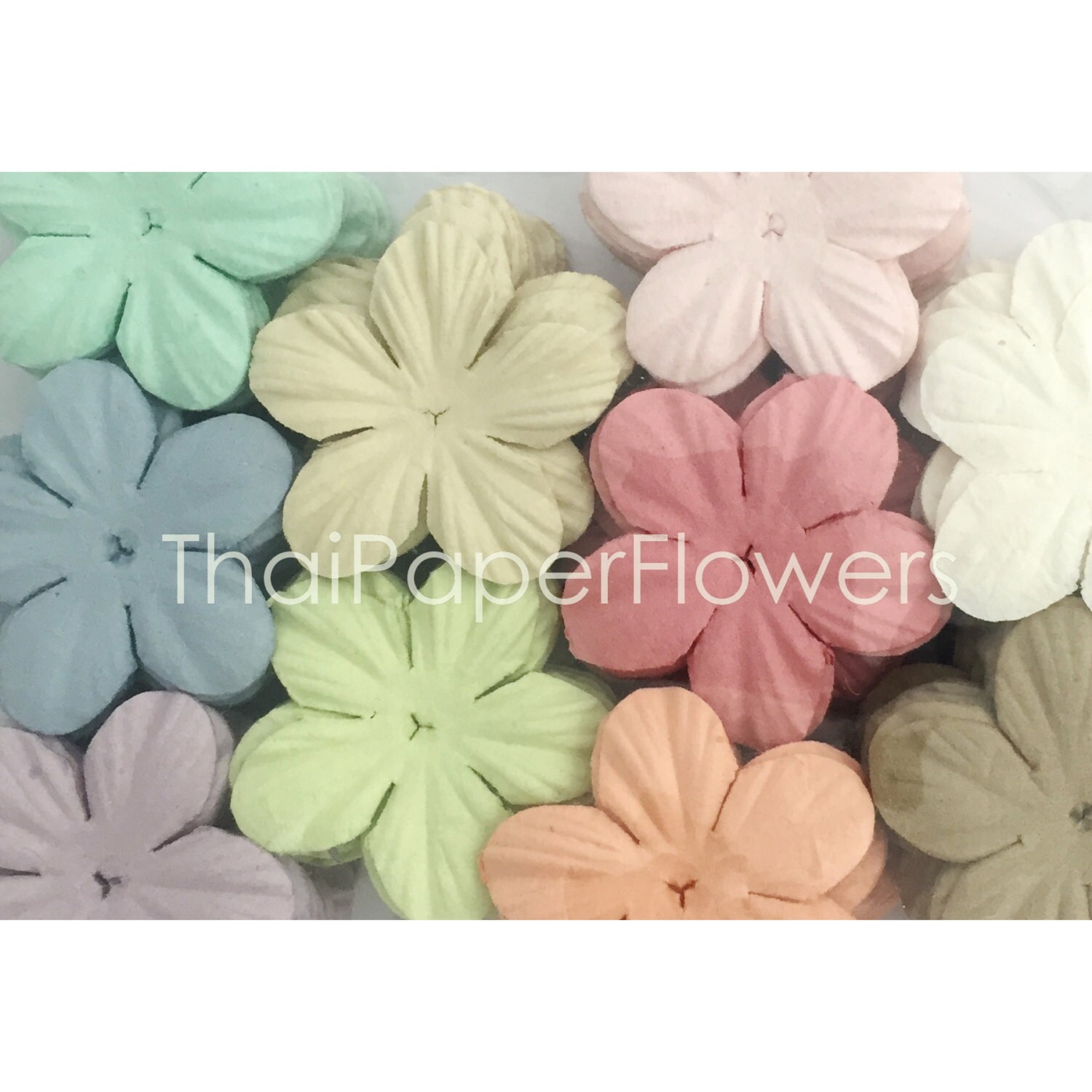 100 Paper Flowers Scrapbook Cardmaking Birthday Party Art Craft Supply P700-601 100 Paper Flowers Scrapbook Cardmaking Birthday Party Art Craft Supply P700-601