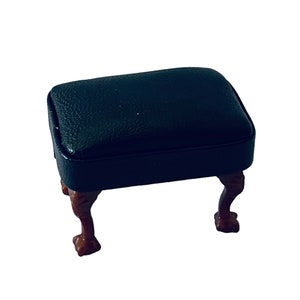 Dollhouse Miniature 1&quot; Scale Bespaq Foot Stool