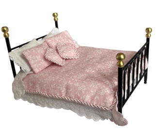 Dollhouse Miniature 1" Scale Metal Black Bed