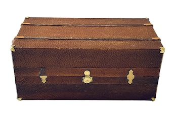 Dollhouse Miniature 1” Scale Leather Trunk