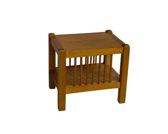 Dollhouse Miniature 1" Scale End/Side Table