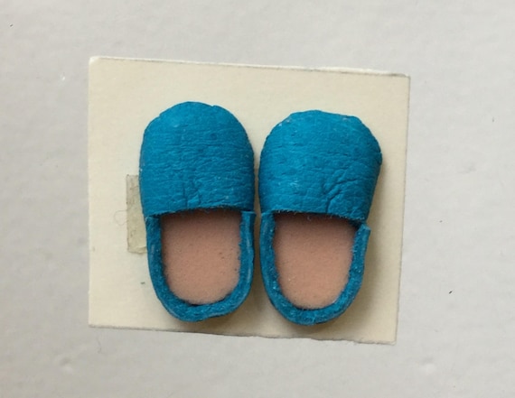 turquoise slippers