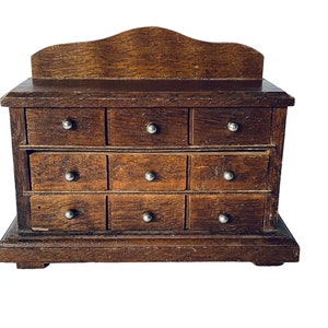 Dollhouse Miniature 1&quot; Scale Dresser