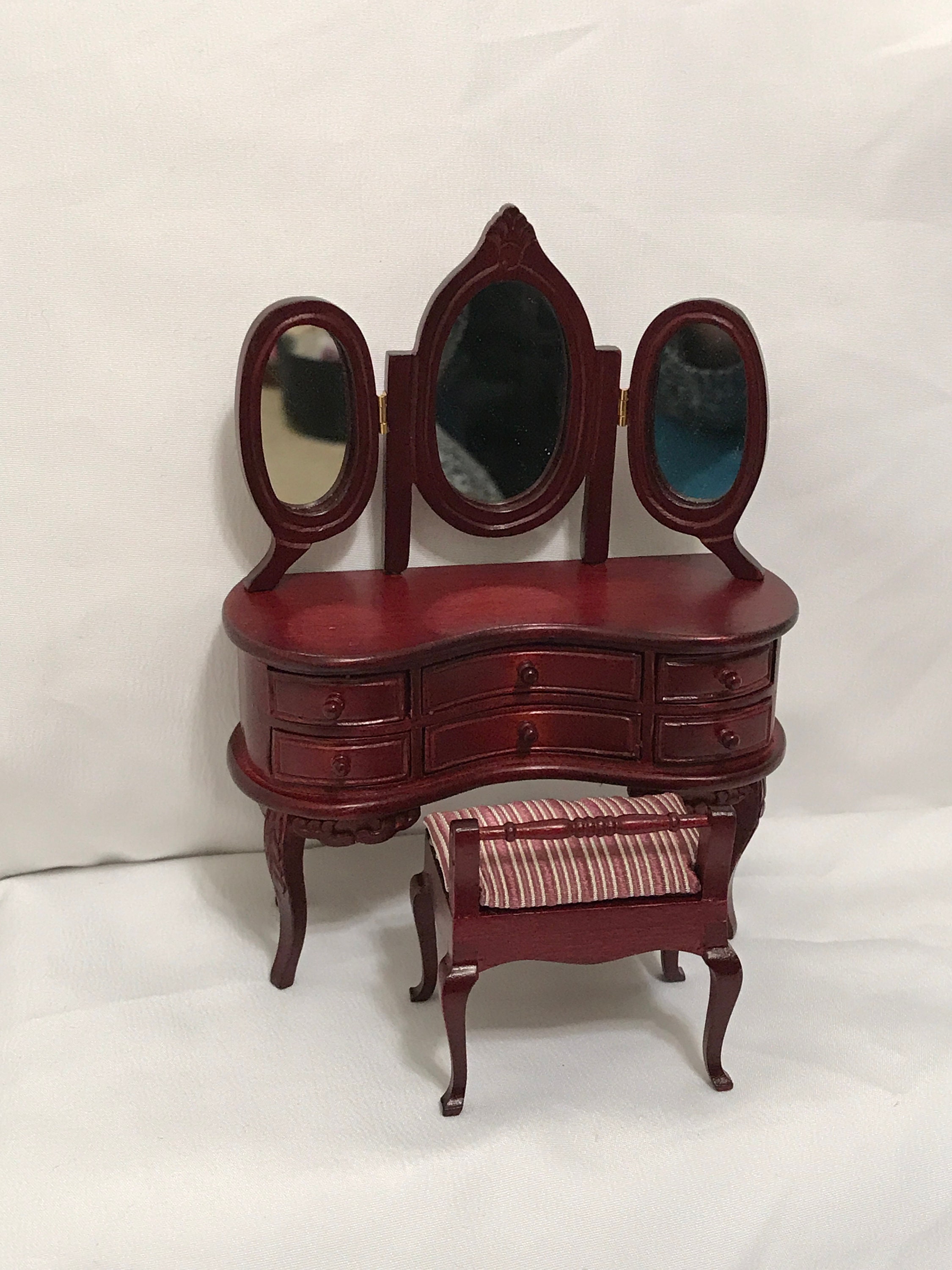 old metal dollhouse
