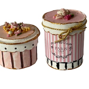 Dollhouse Miniature 1&quot; Scale Hatbox