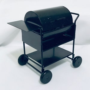 Dollhouse Miniature 1” Scale Town Square Barbecue