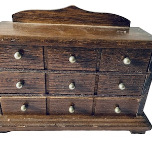 Dollhouse Miniature 1&quot; Scale Dresser
