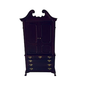 Dollhouse Miniature 1&quot; Scale Bespaq Armoire
