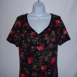 Vintage Laura Ashley Black Red Blue Green Roses Rose Floral Flower Print Pattern Long Maxi Tee Shirt Dress 8 10 Medium M Boho Grunge Y2K image 1