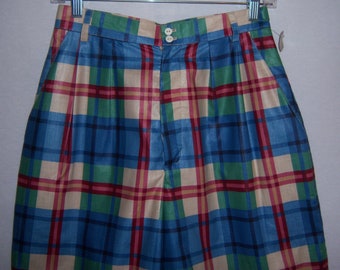 Vintage Traditional Trading Co. Blue Red Ecru Green Madras Plaid Print Polished Cotton Bermuda Walking Shorts 8 Deadstock NOS NWT