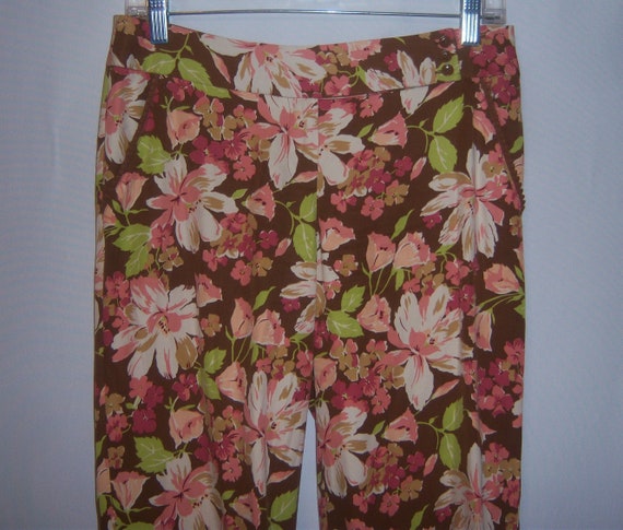 Tommy Bahama, Vintage Tommy Bahama Cocoa Pink Tropical Flower Floral Print Capri Pants 2 Small S Low Rise Flood Pants Capris Gift