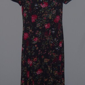 Vintage Laura Ashley Black Red Blue Green Roses Rose Floral Flower Print Pattern Long Maxi Tee Shirt Dress 8 10 Medium M Boho Grunge Y2K image 2