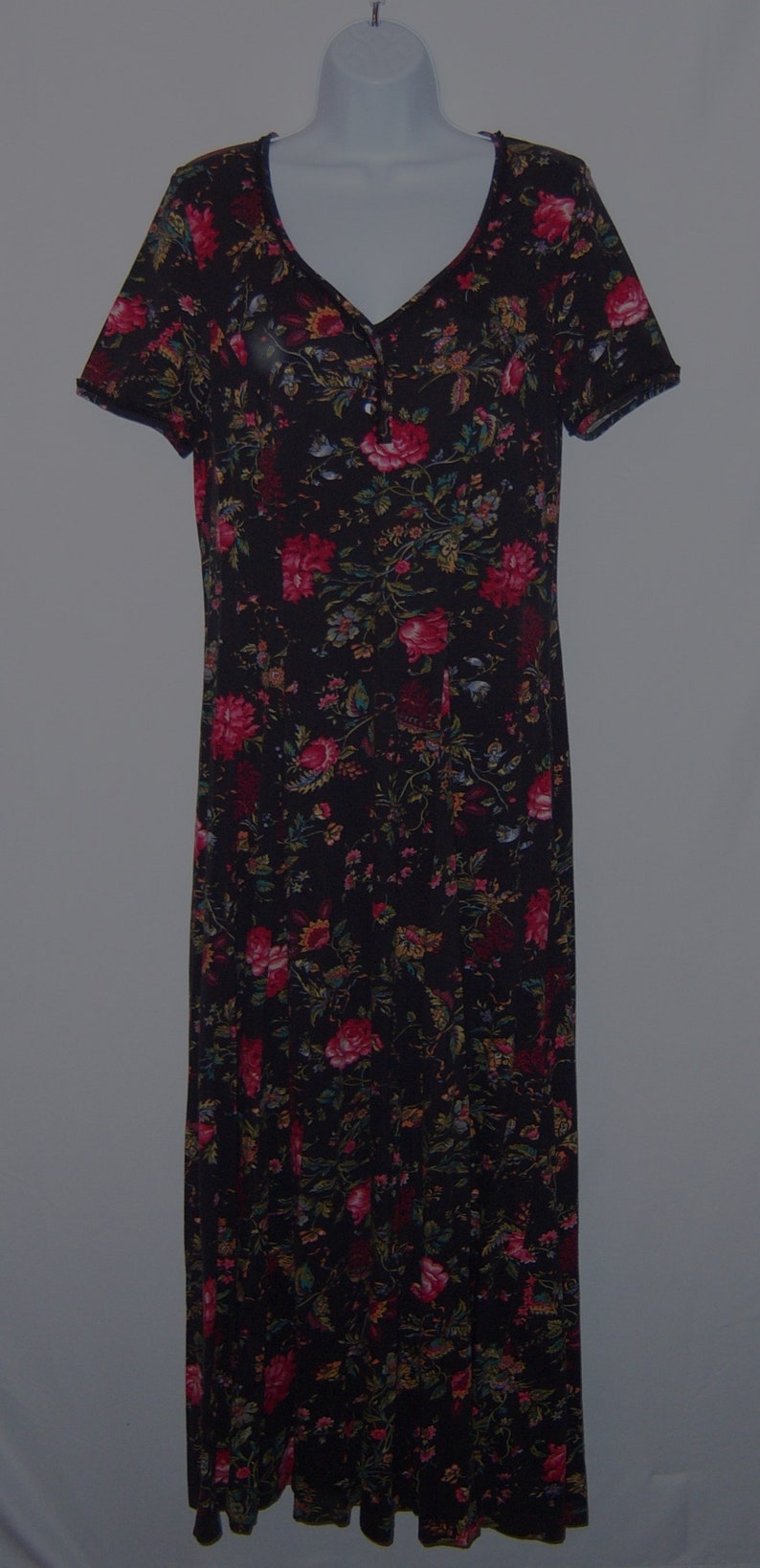 Vintage Laura Ashley Black Red Blue Green Roses Rose Floral Flower Print Pattern Long Maxi Tee Shirt Dress 8 10 Medium M Boho Grunge Y2K image 2