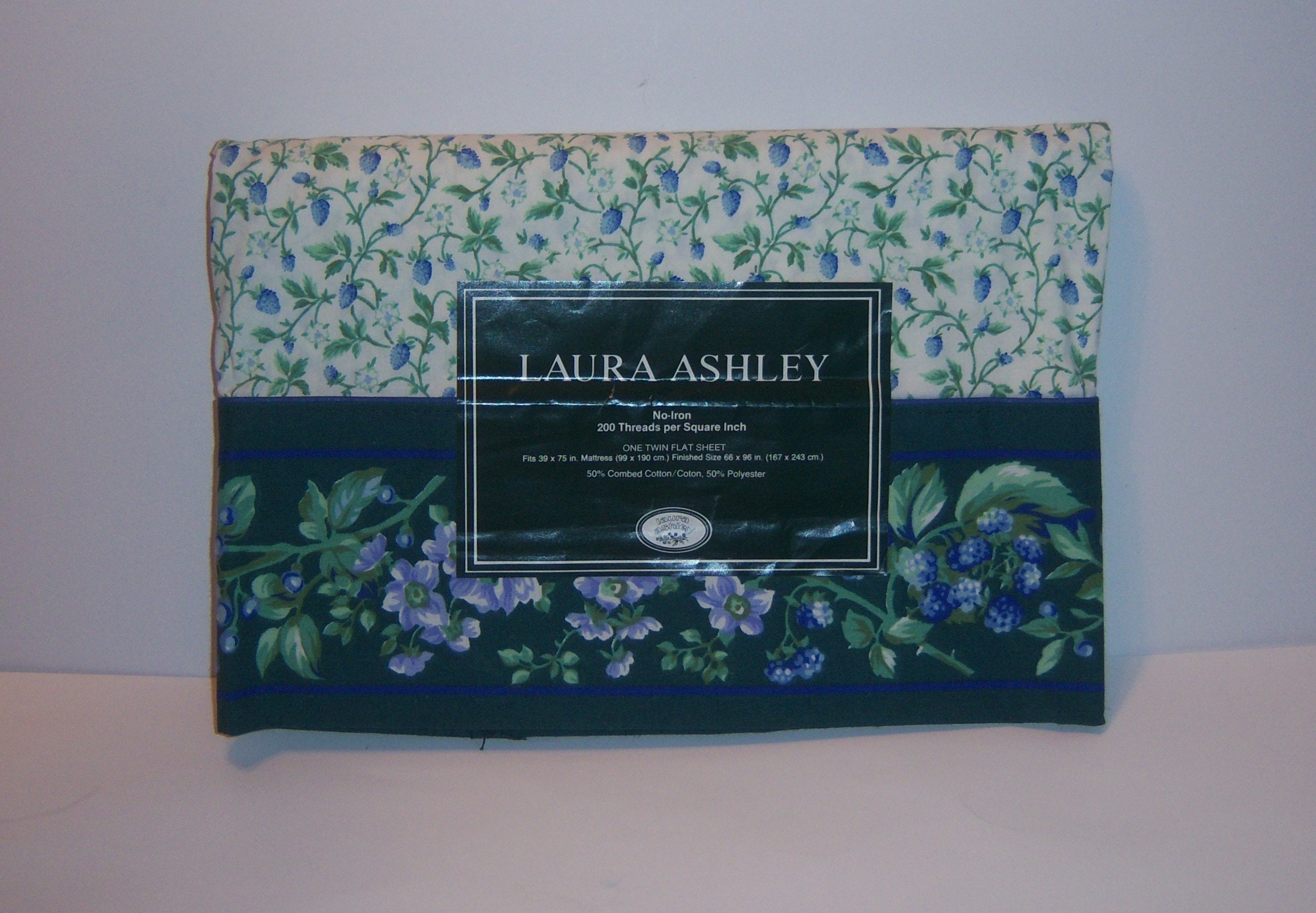 Vintage Laura Ashley Green Sapphire Bramble Berry Berries Print Set of 12  Shower Curtain Rings Deadstock NIP New Strawberry Fields NWT NOS -   Canada