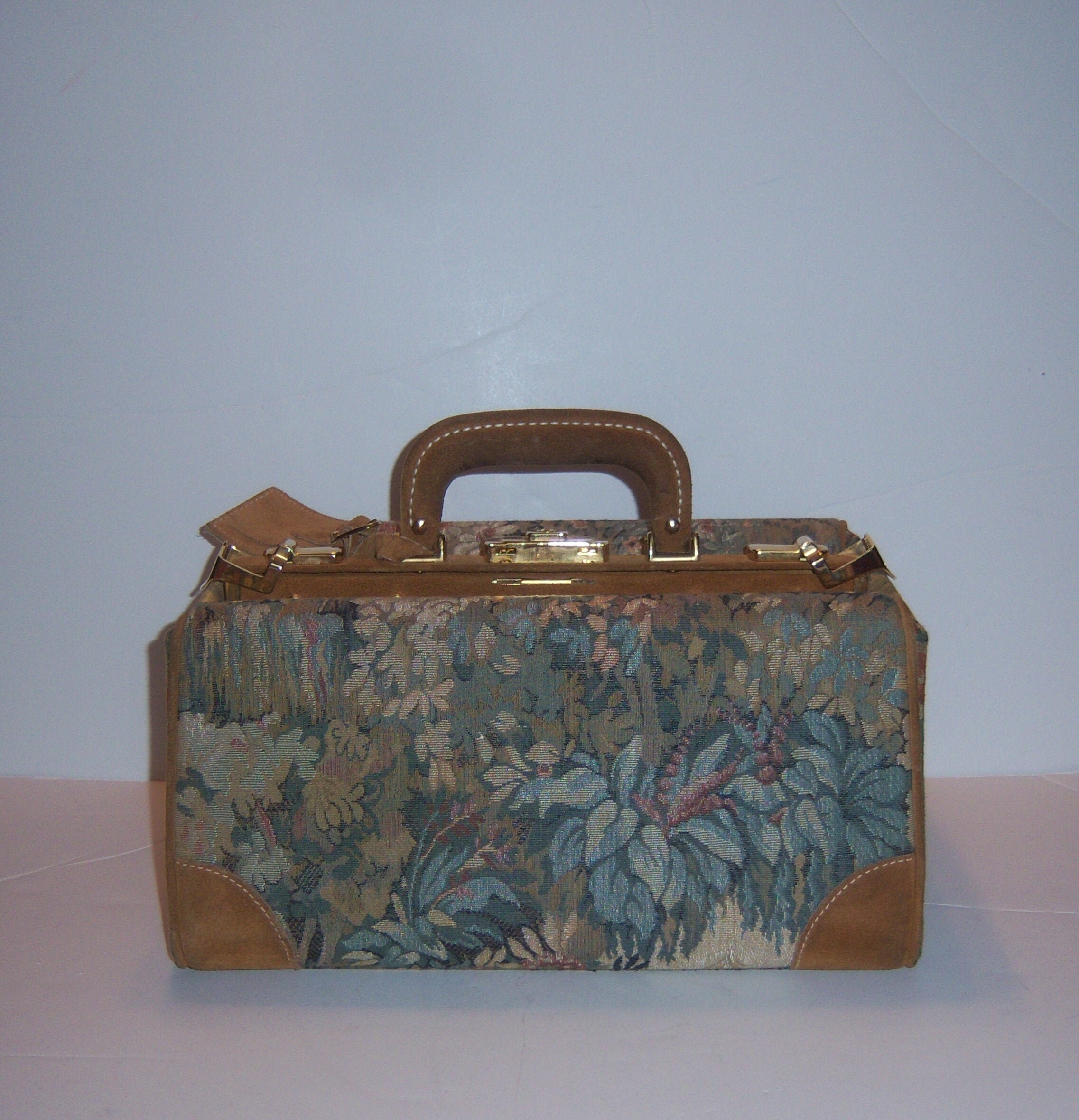 HOLD Vintage French Luggage Co. Company 