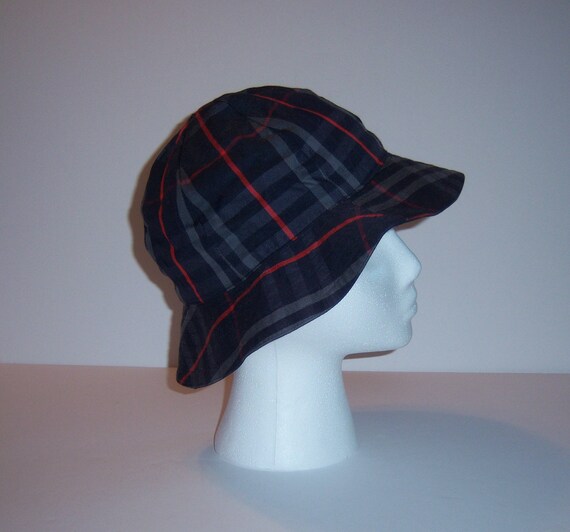 nova check hat