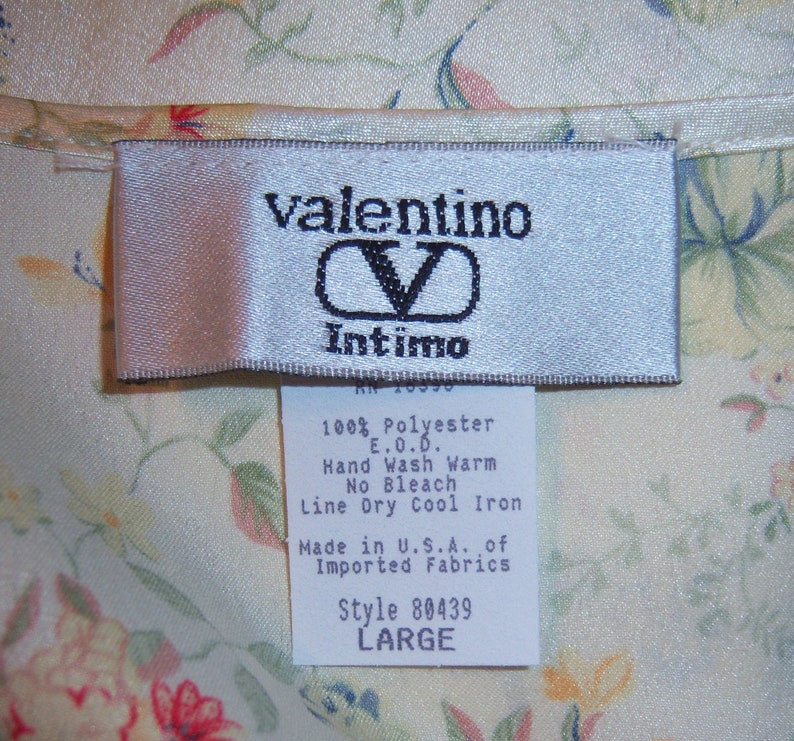Vintage Valentino Intimo Classic Satin Pale Yellow Red Blue Small Floral Flower Print Robe Large NOS Deadstock NWT Peignoir Dressing Gown