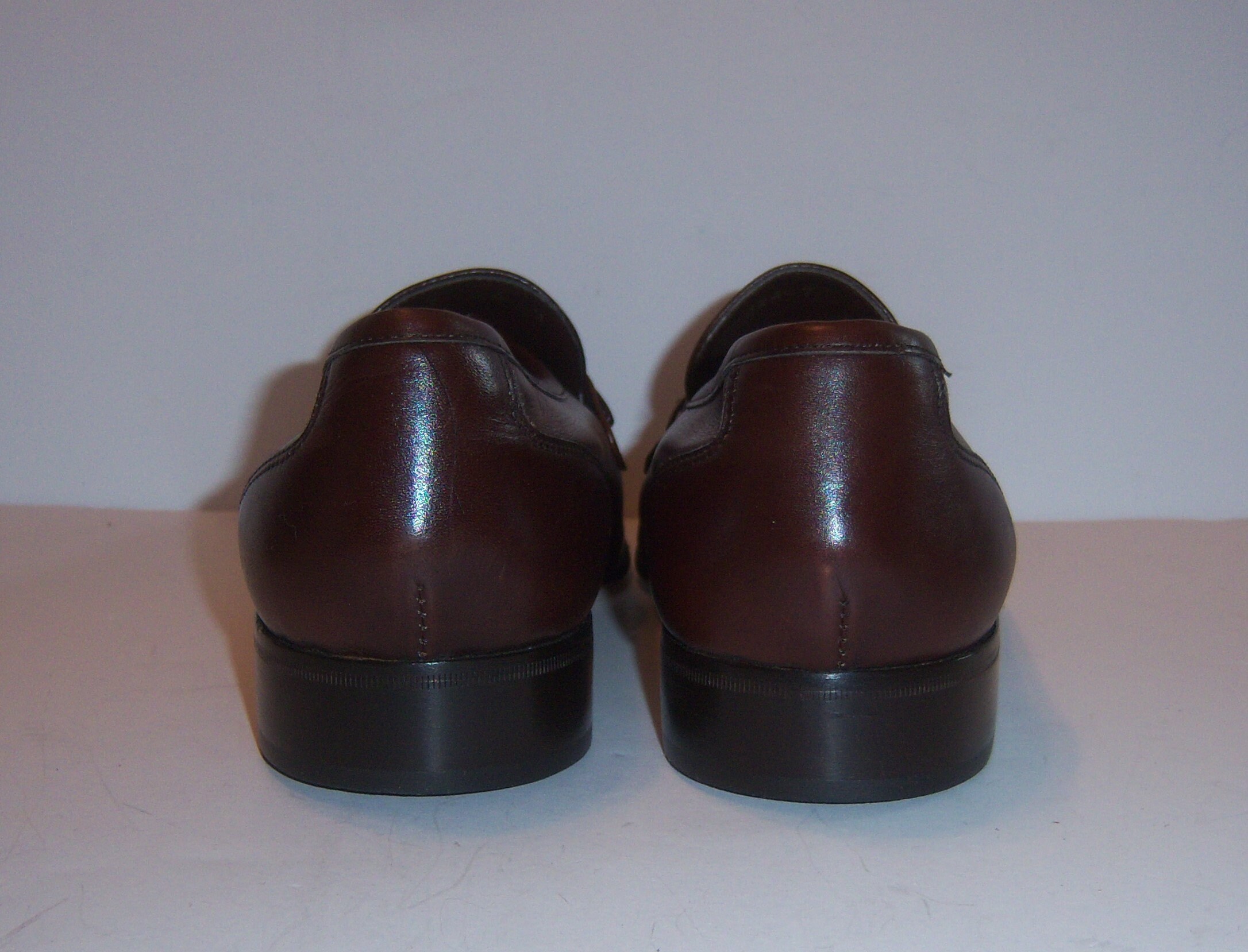 Vintage Oleg Cassini Classic Brown Tasseled Leather Loafers 