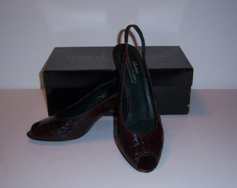 Vintage Donald J Pliner Brown Leather Croc Embossed Peep Toe Slings Pumps 8 M Medium Made In Italy With Original Box Shoes High Heels