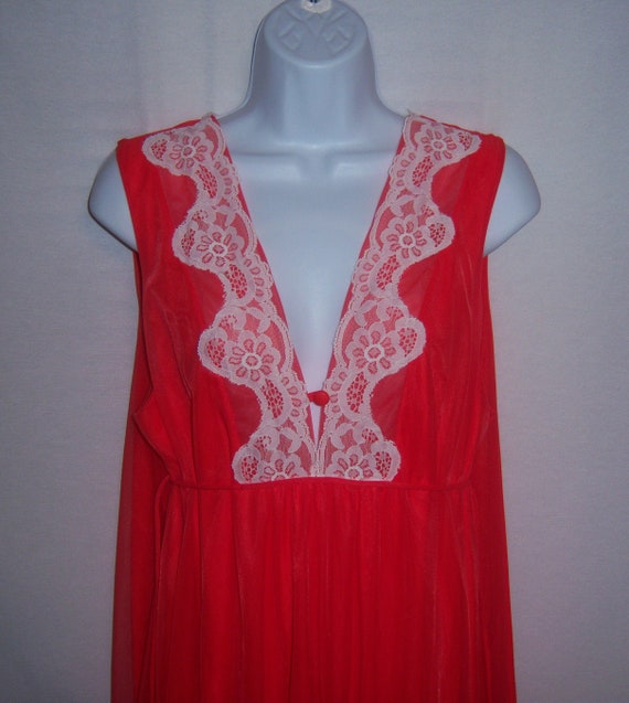 Vintage Jenelle of California Orange Red Lace Trim