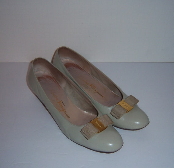 Vintage Salvatore Ferragamo Dove Grey Gray Leathe… - image 2