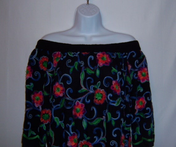 Vintage Karen Kane Black Blue Green Red Embroider… - image 1