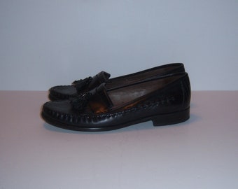 Vintage Cole Haan Mens Black Leather Tasseled Kiltie Slip on  display picture 1