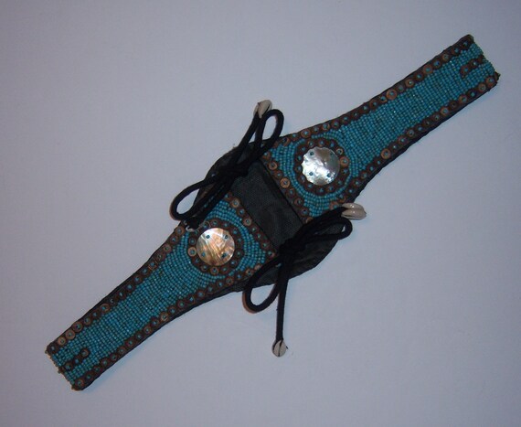 Vintage handmade turquoise seed bead cowrie shell/wooden beads belt Vintage Seed Bead Cowrie Belt Turquoise Tribal Beaded Belt  main image 3