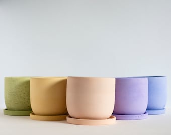 Jardinera de hormigón en forma de campana de 4 pulgadas con bandeja - Opciones de color arcoíris