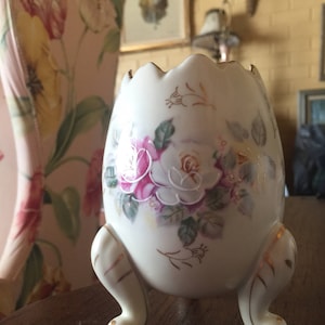 French Chic Shabby  Footed Floral Roses Bouquet vase
