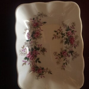 Englsh Country Royal Albert Lavender Rose Dish