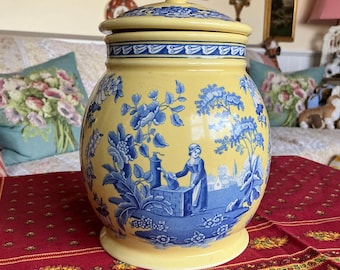 Tarro para galletas Spode Blue Room Garden Collection, modelo Woman at the Well.