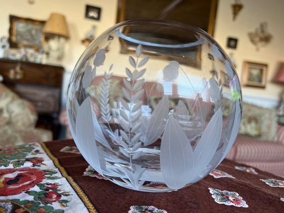 Tiffany and Co Lily of the Valley Crystal Etched Glass Round Bowl