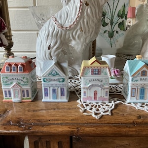 Vintage Country Lenox Spice Village House Jar